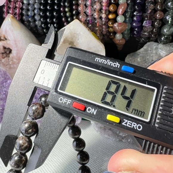 8MM Arfvedsonite Garnet Beaded Bracelet 6.25" Natural Crystal Flash Quartz - Picture 7 of 7